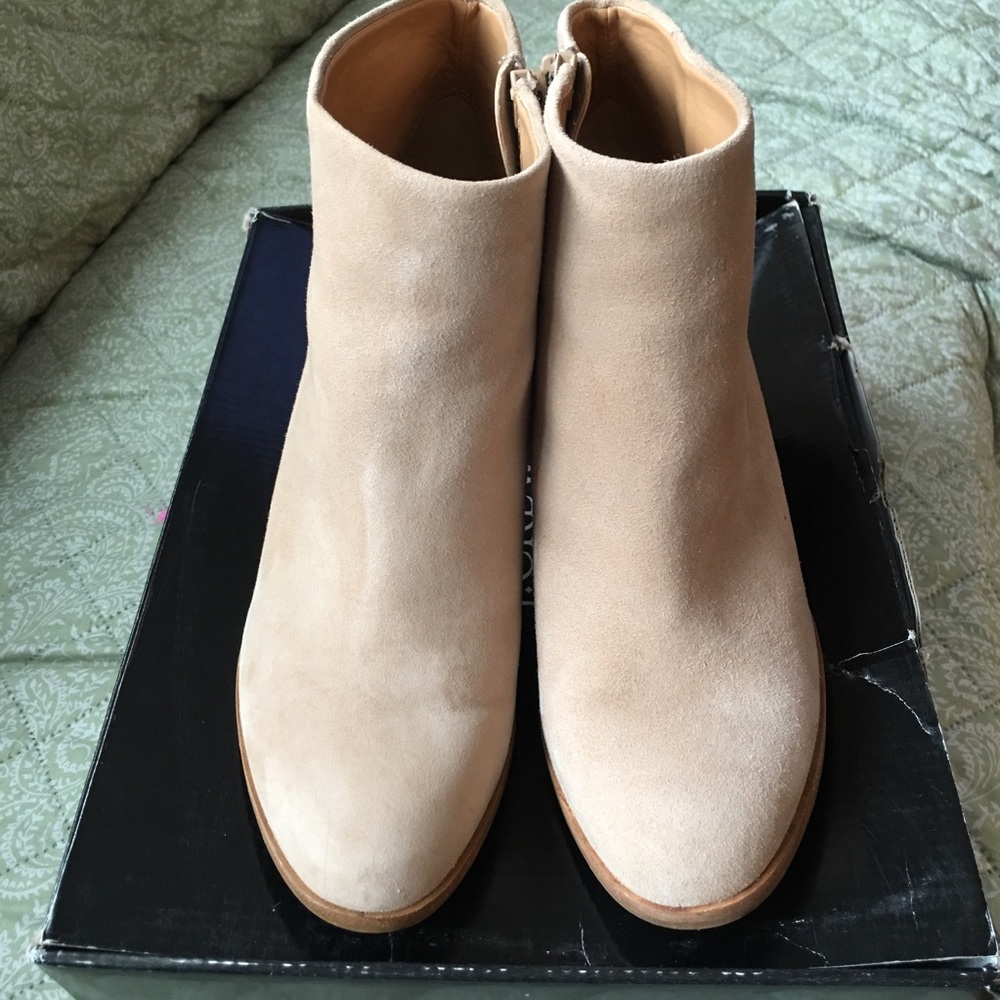 Jcrew crepe heel suede ankle booties women’s 7 - Picture 2 of 8
